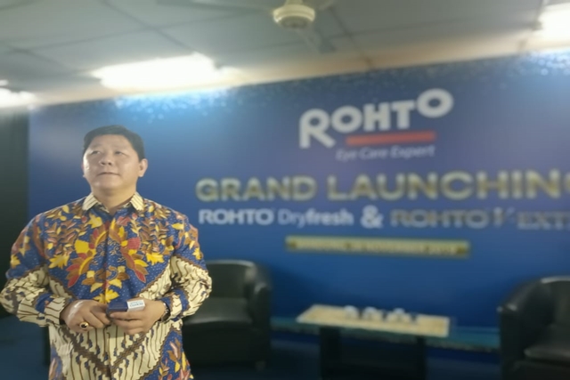 Cara Atasi Gejala Mata Kering dan Merah